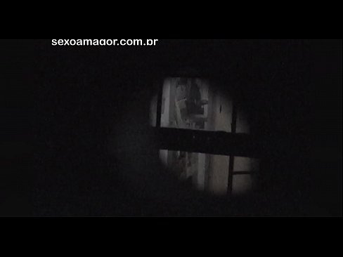 ❤️ Ka hopukina pukutia a Blondie e tetahi kaitirotiro takiwa e huna ana i muri i nga pereki tuwhera ☑ Porno i mi.fulldesisex.ru ❌️